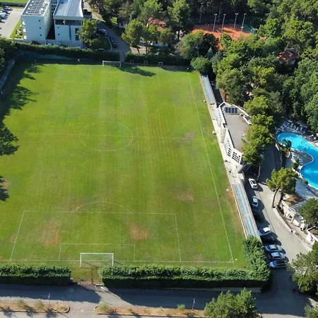 Tatil parkı Sport Centar 4*